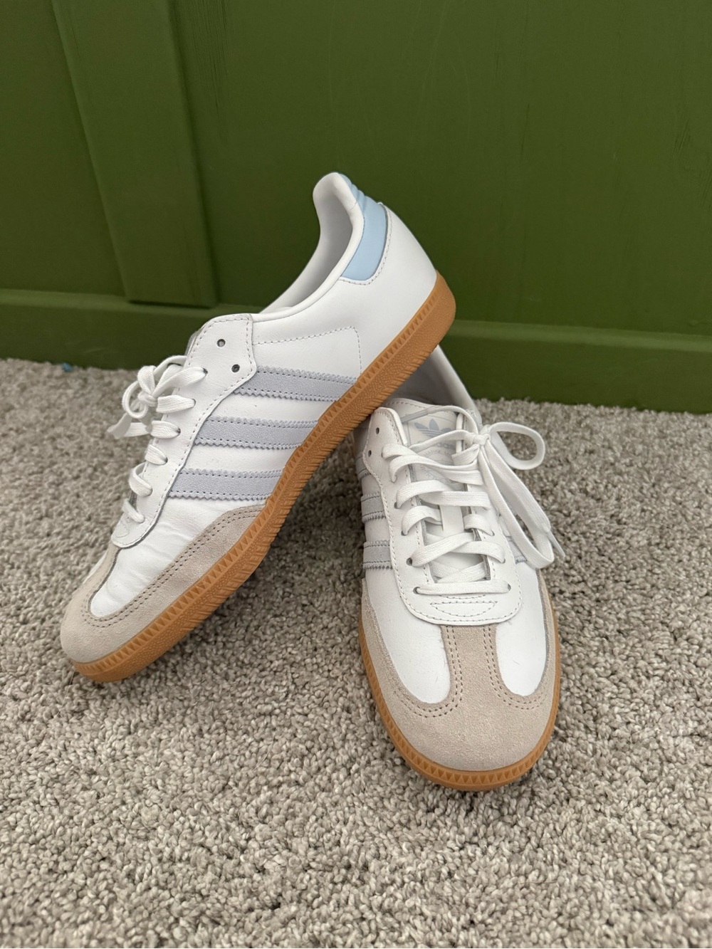 SAMBA Adidas Shoes - size 7 (big kid)/8.5 women’s - Picture 3 of 11